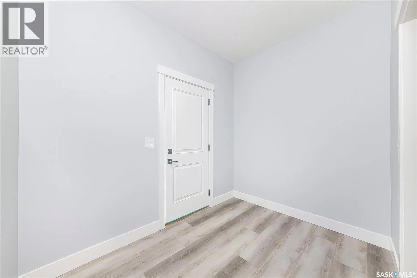 807 Brighton BOULEVARD