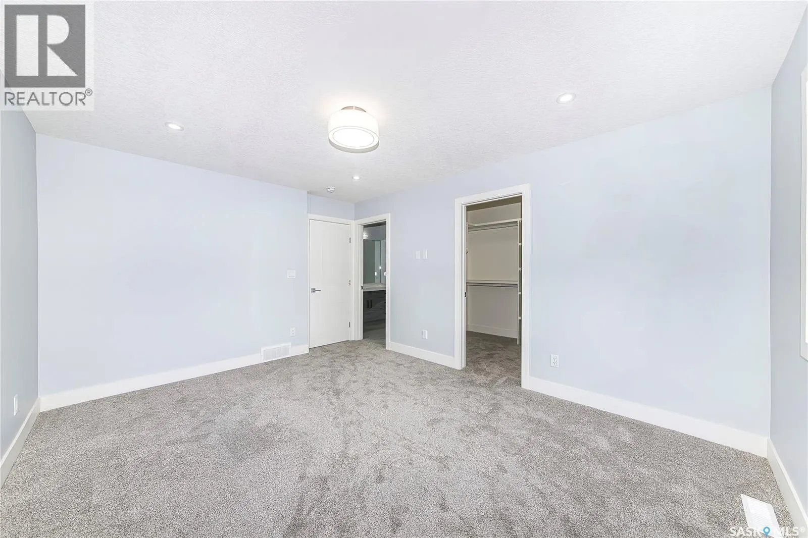 807 Brighton BOULEVARD
