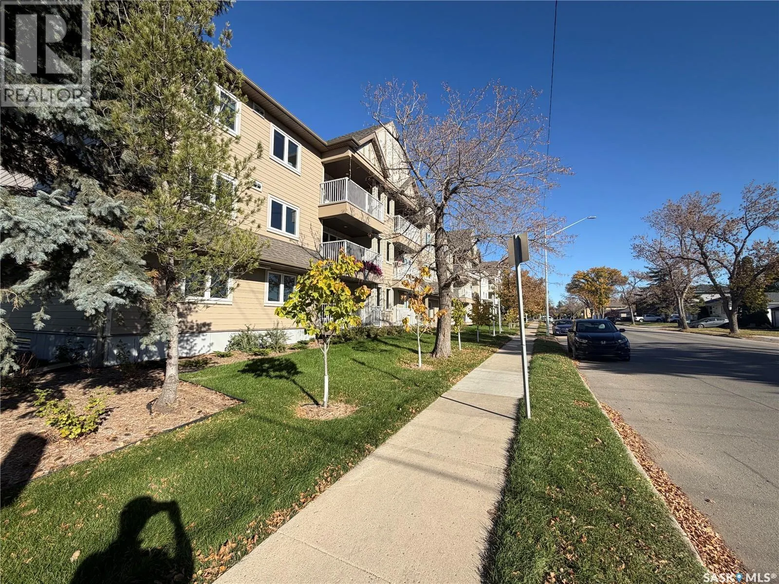 107 318 108th STREET W