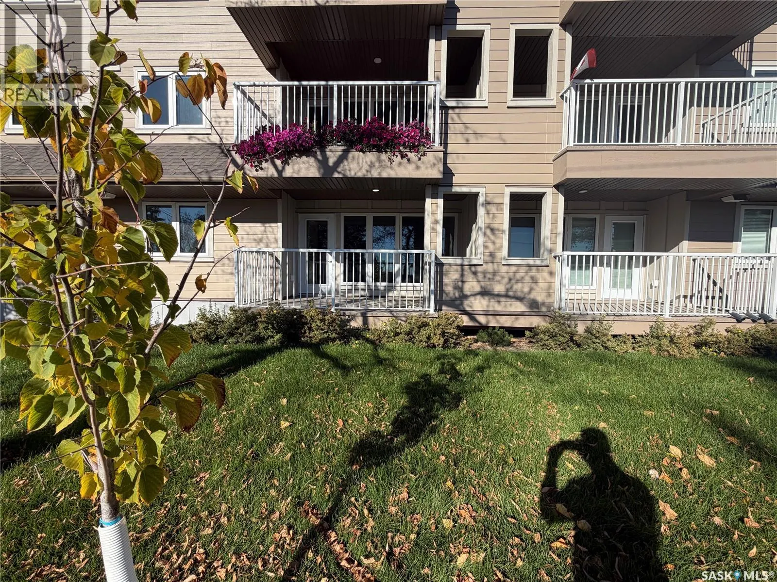 107 318 108th STREET W