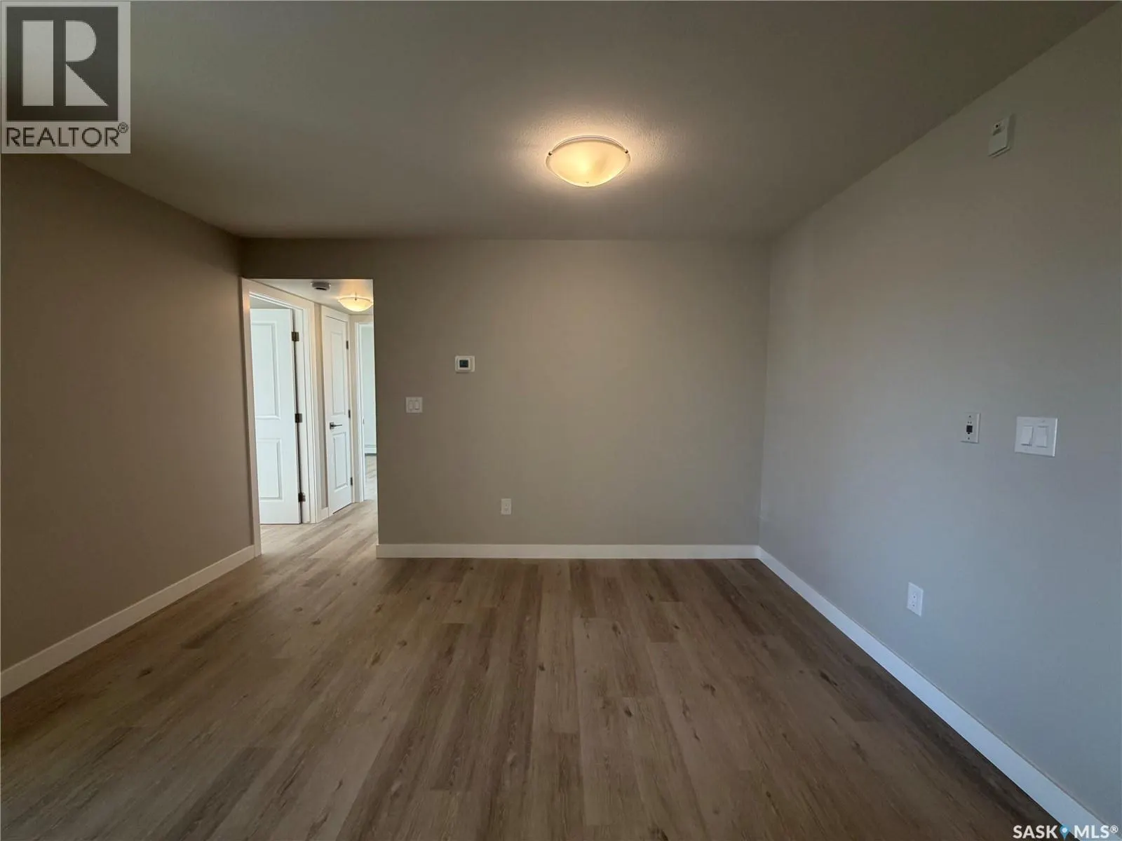 107 318 108th STREET W