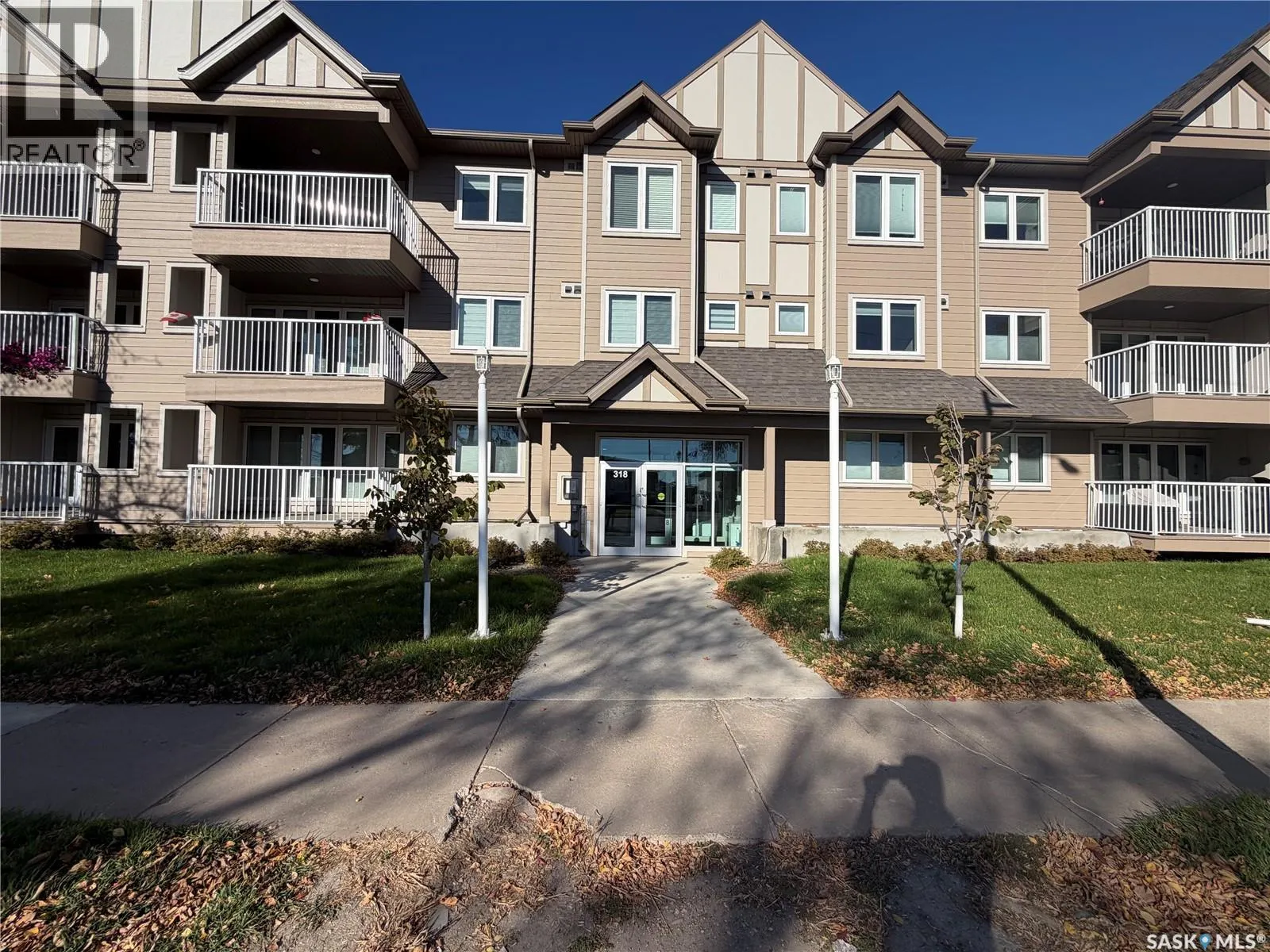 107 318 108th STREET W