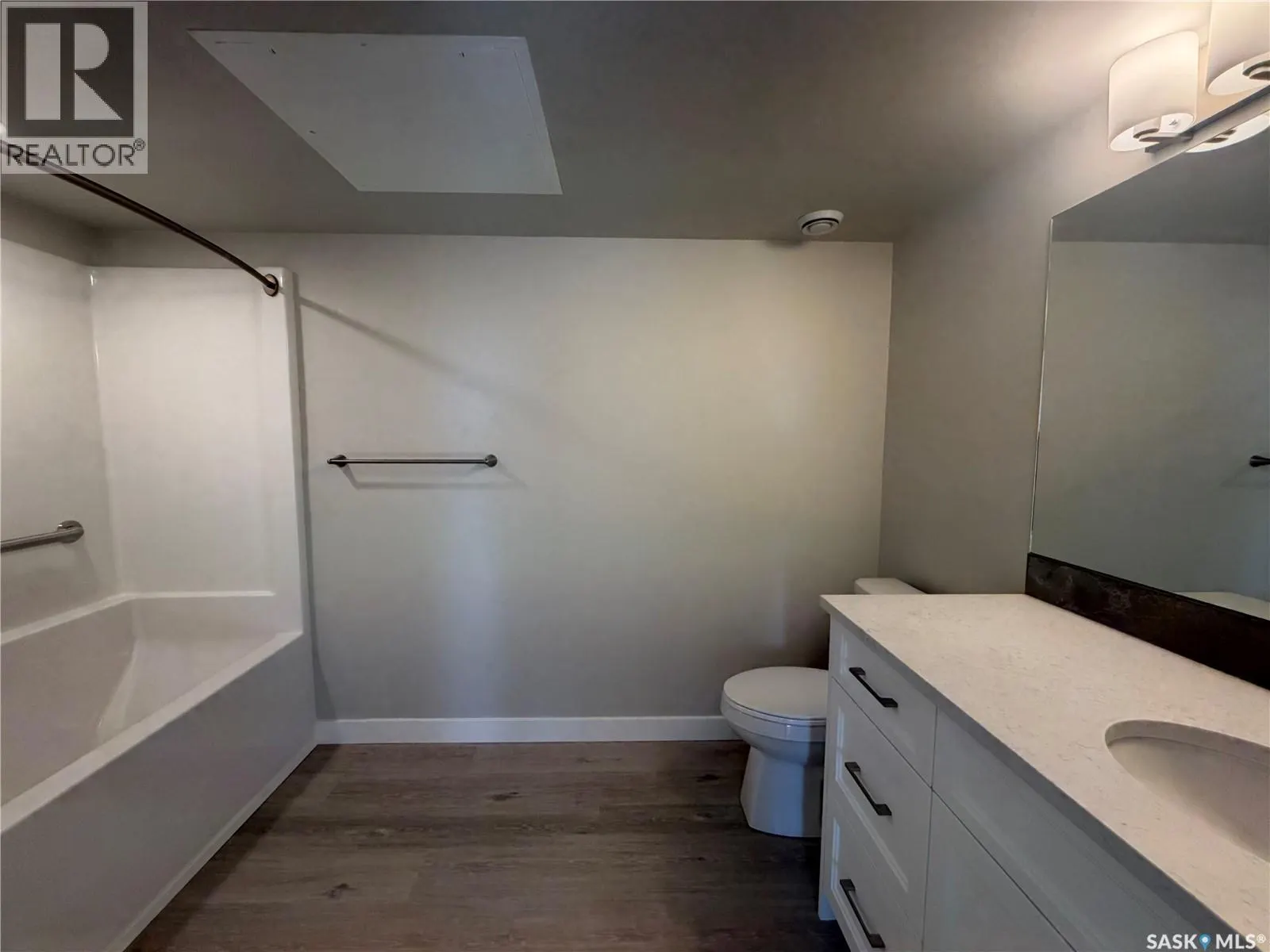 107 318 108th STREET W