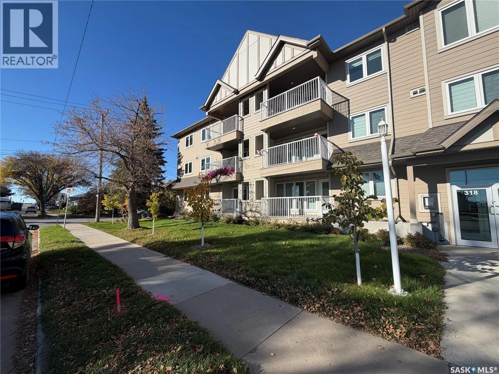 107 318 108th STREET W
