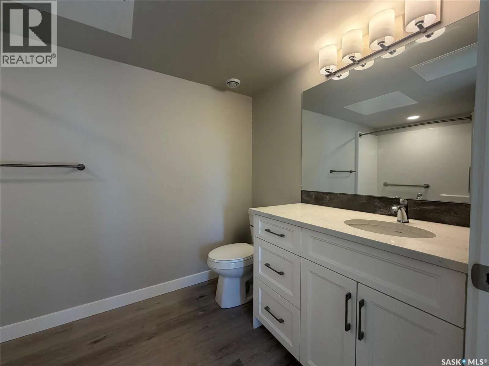 107 318 108th STREET W