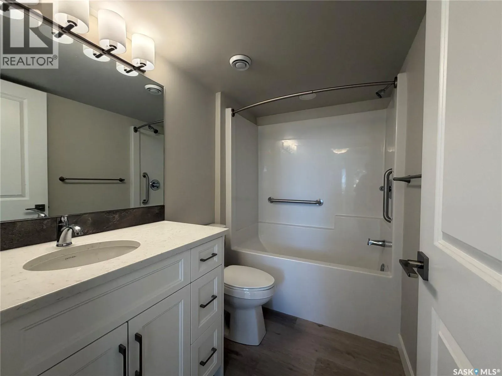 107 318 108th STREET W