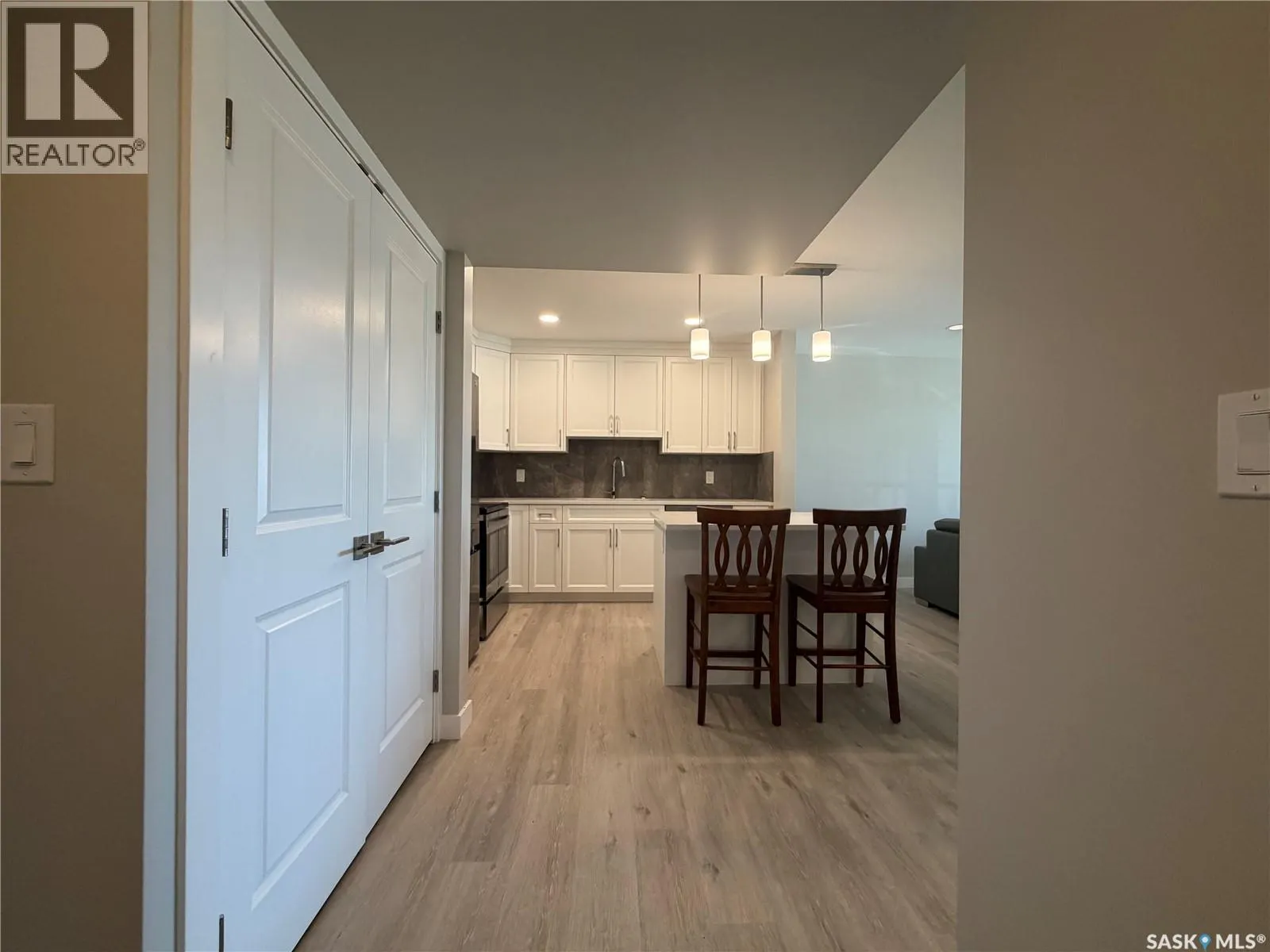 107 318 108th STREET W