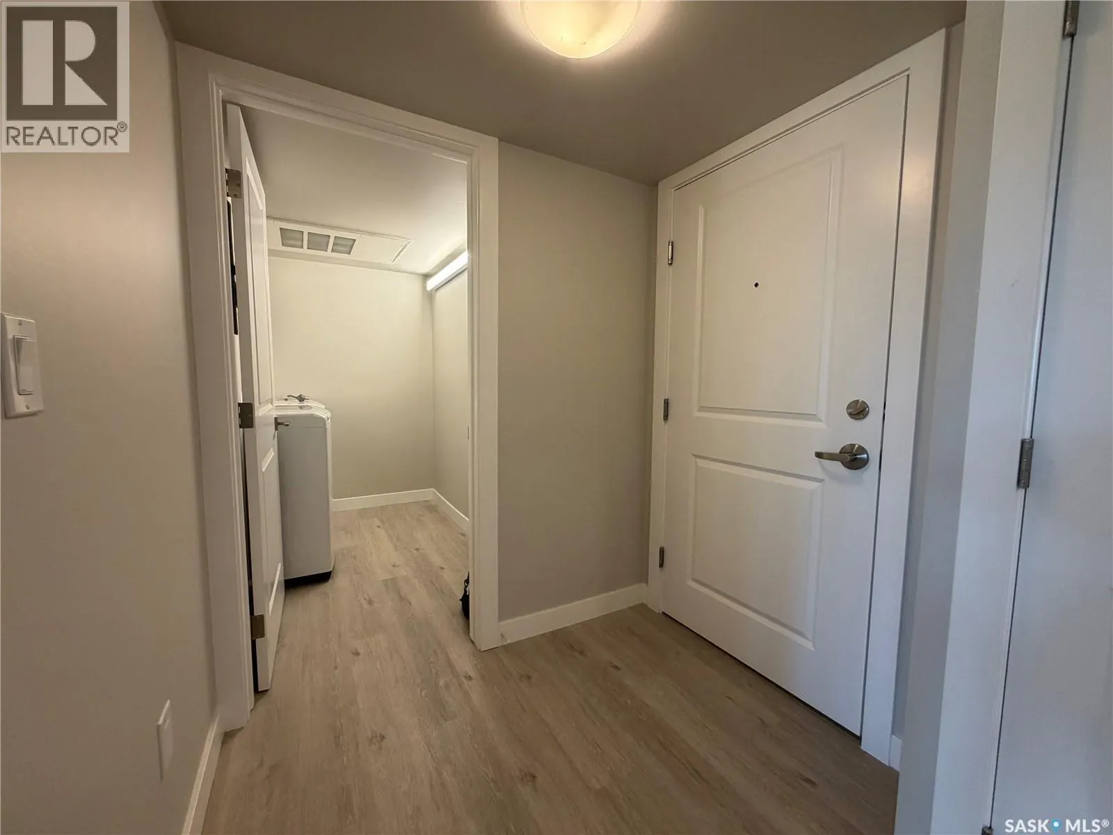 107 318 108th STREET W