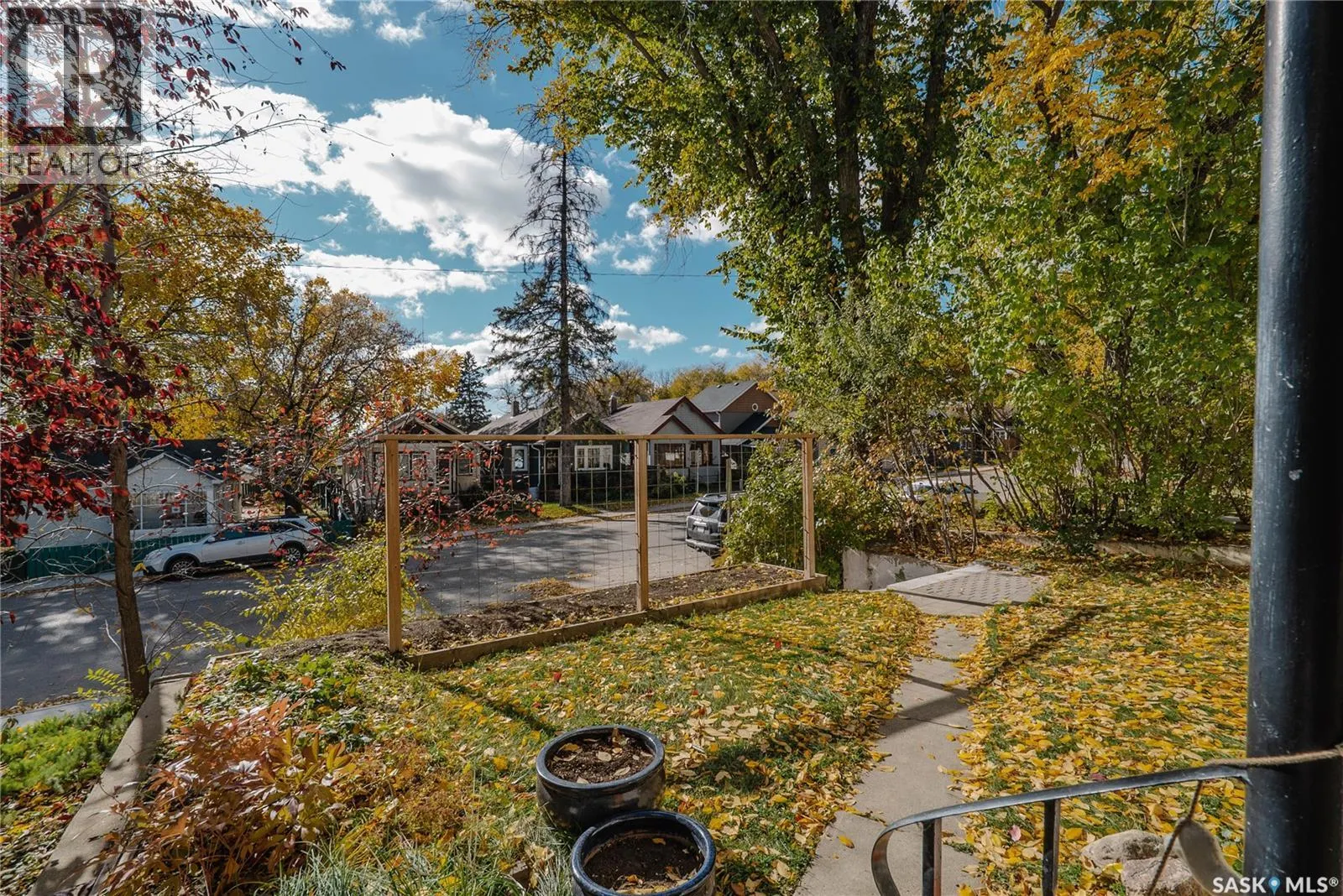 408 25th STREET W