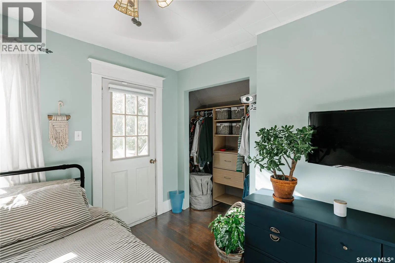 408 25th STREET W