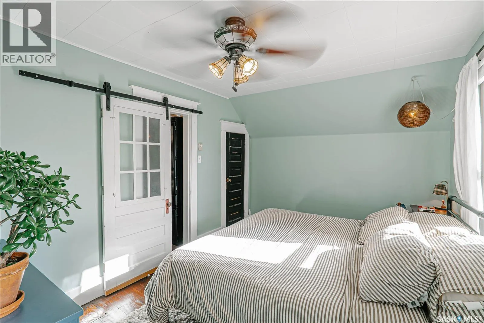 408 25th STREET W