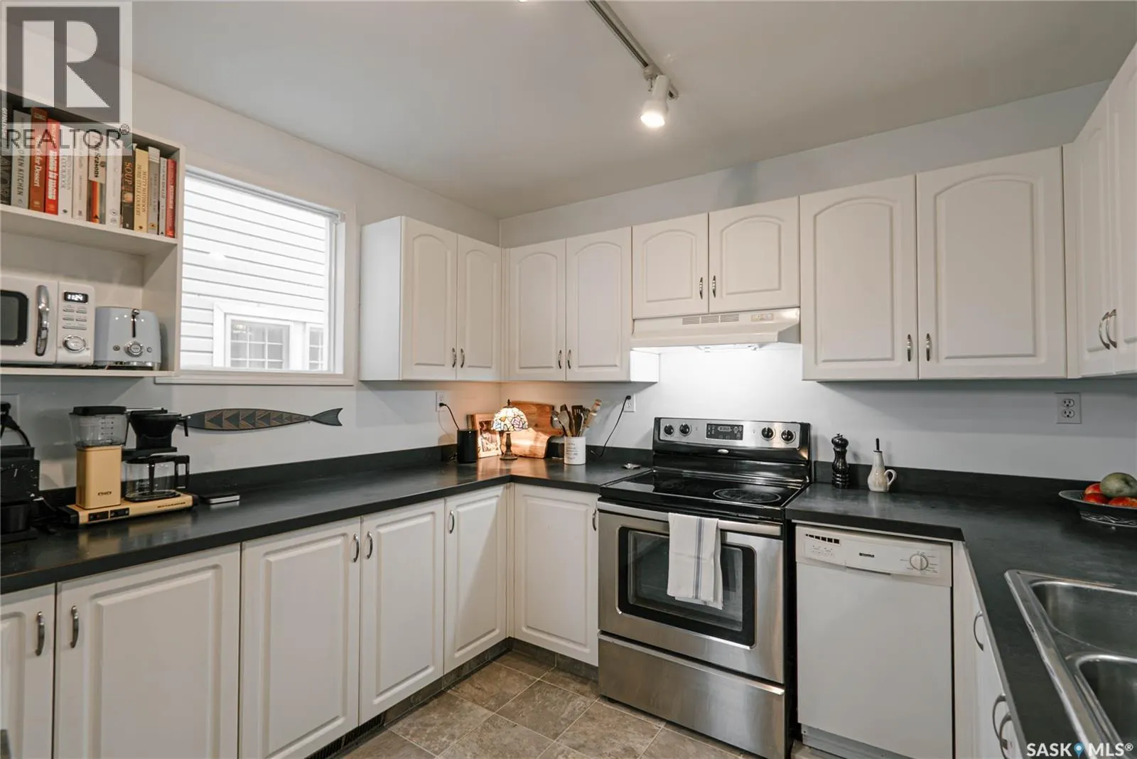 408 25th STREET W
