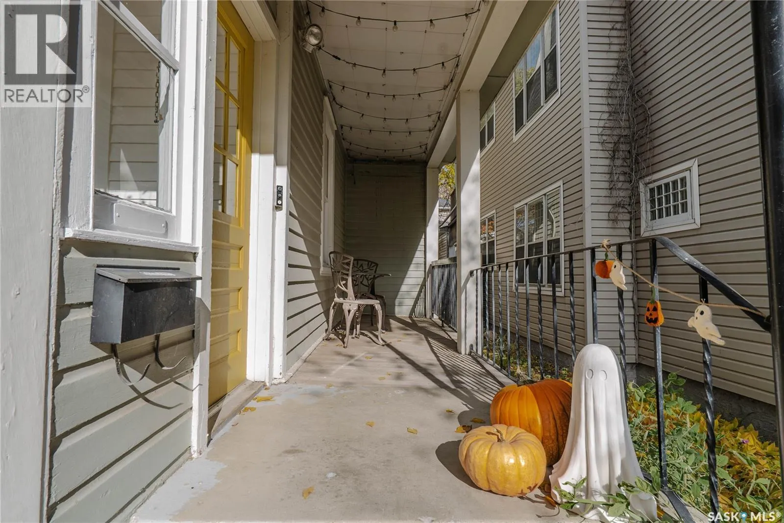 408 25th STREET W