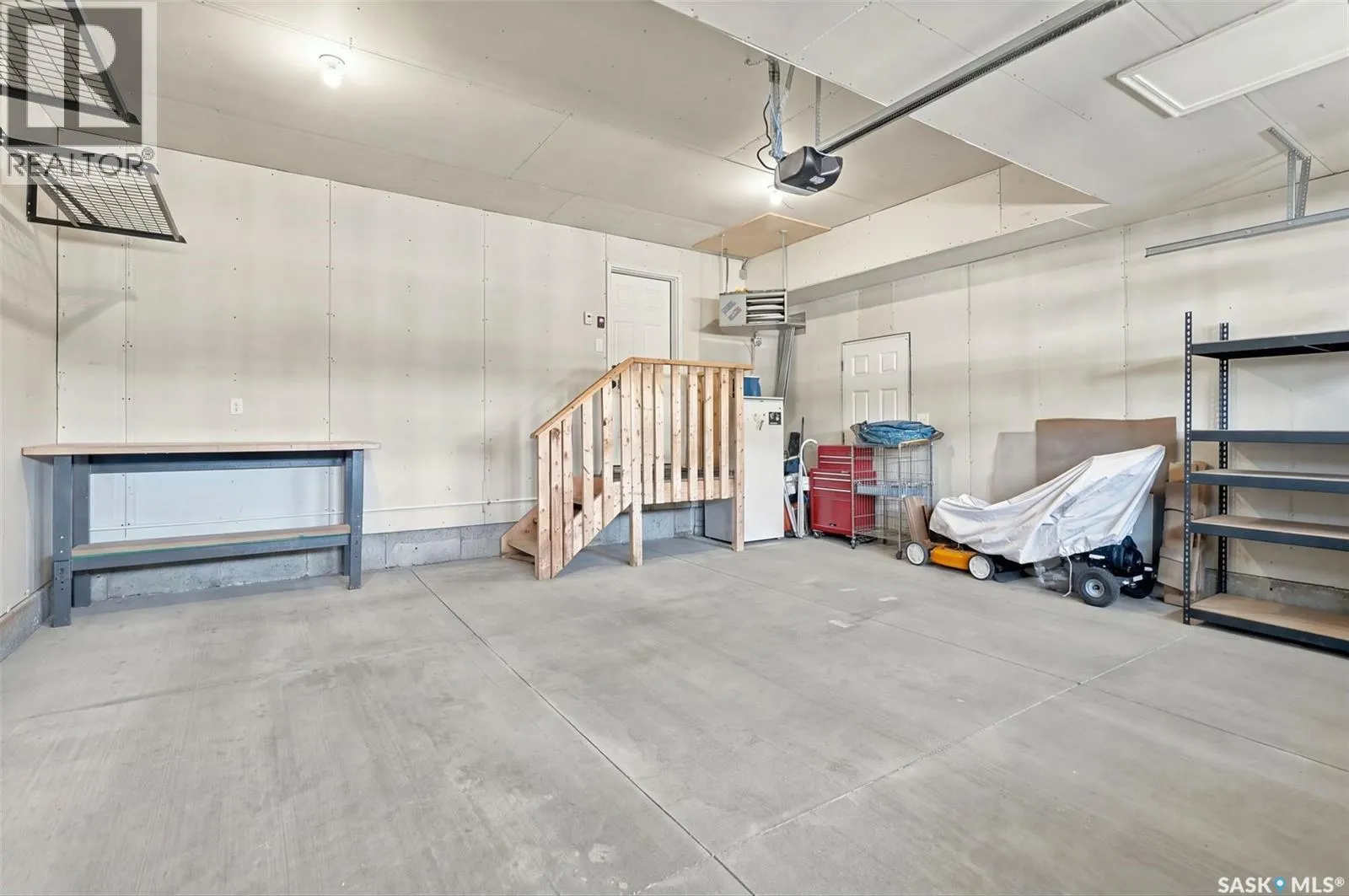 438 Aniskotaw WAY