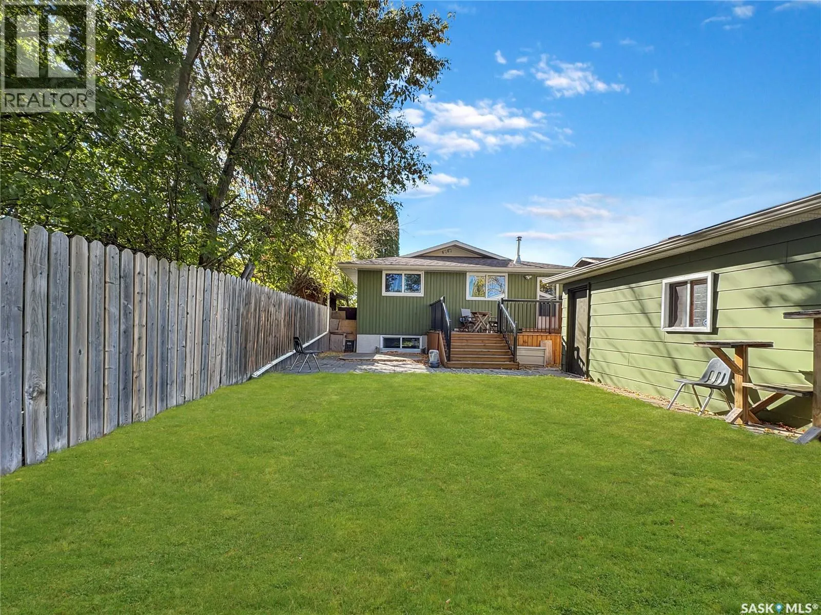 313 Birch CRESCENT