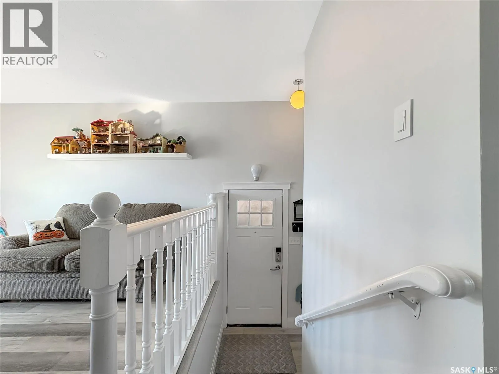 313 Birch CRESCENT