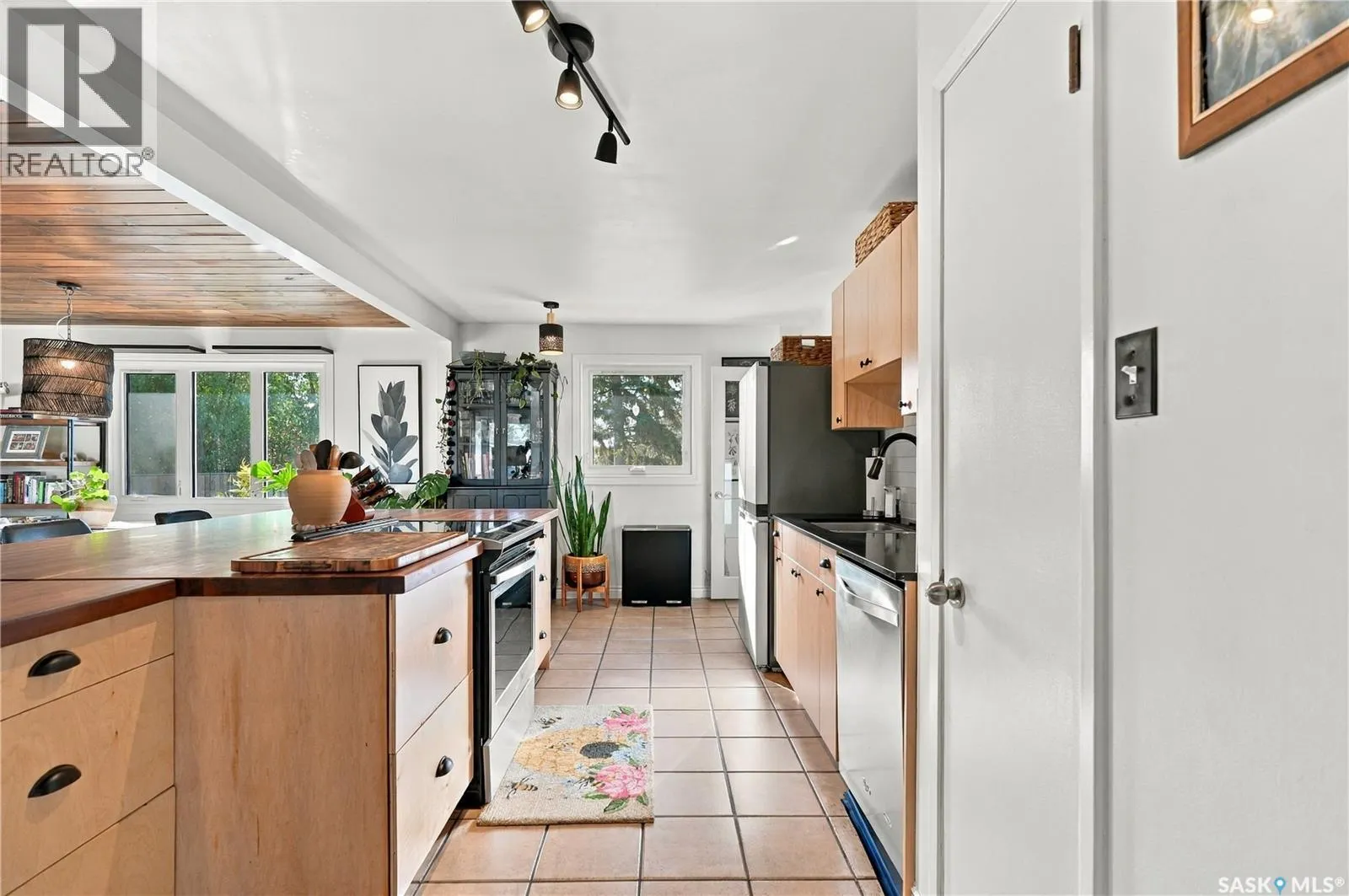 95 St Lawrence CRESCENT