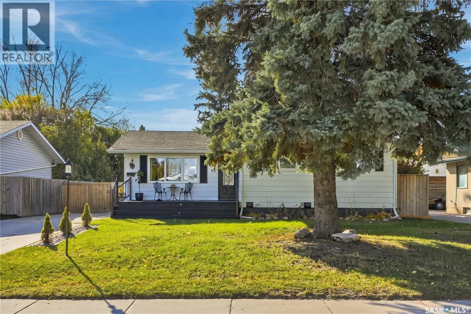 95 St Lawrence CRESCENT