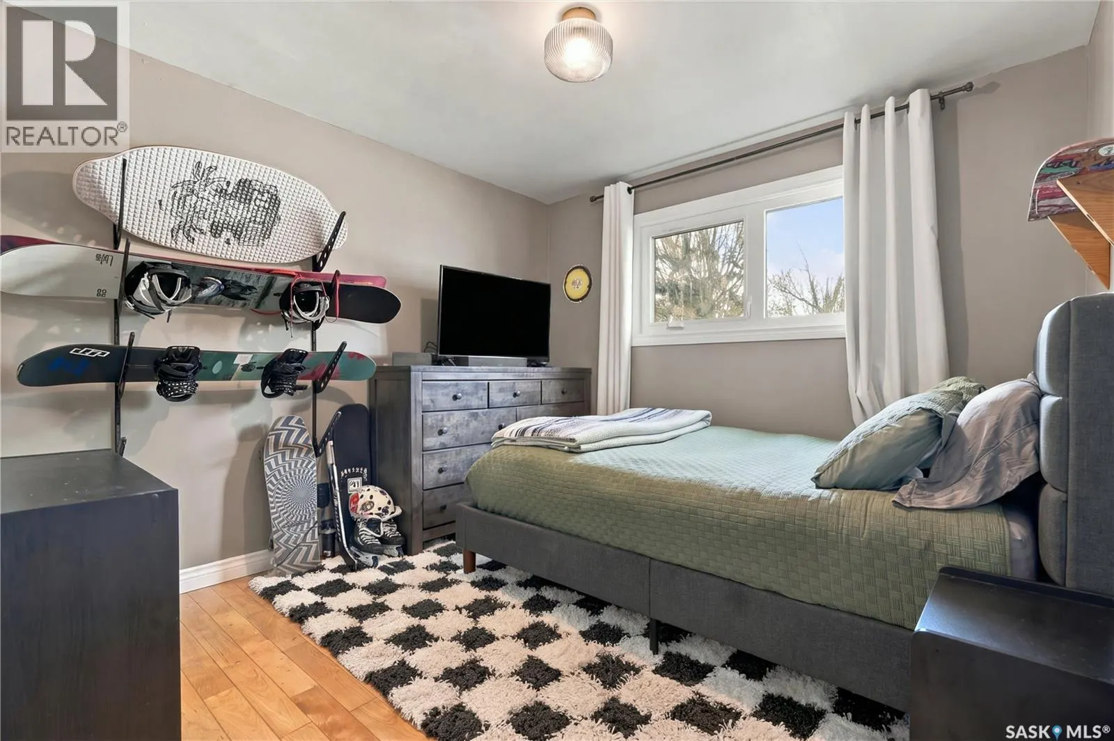 95 St Lawrence CRESCENT