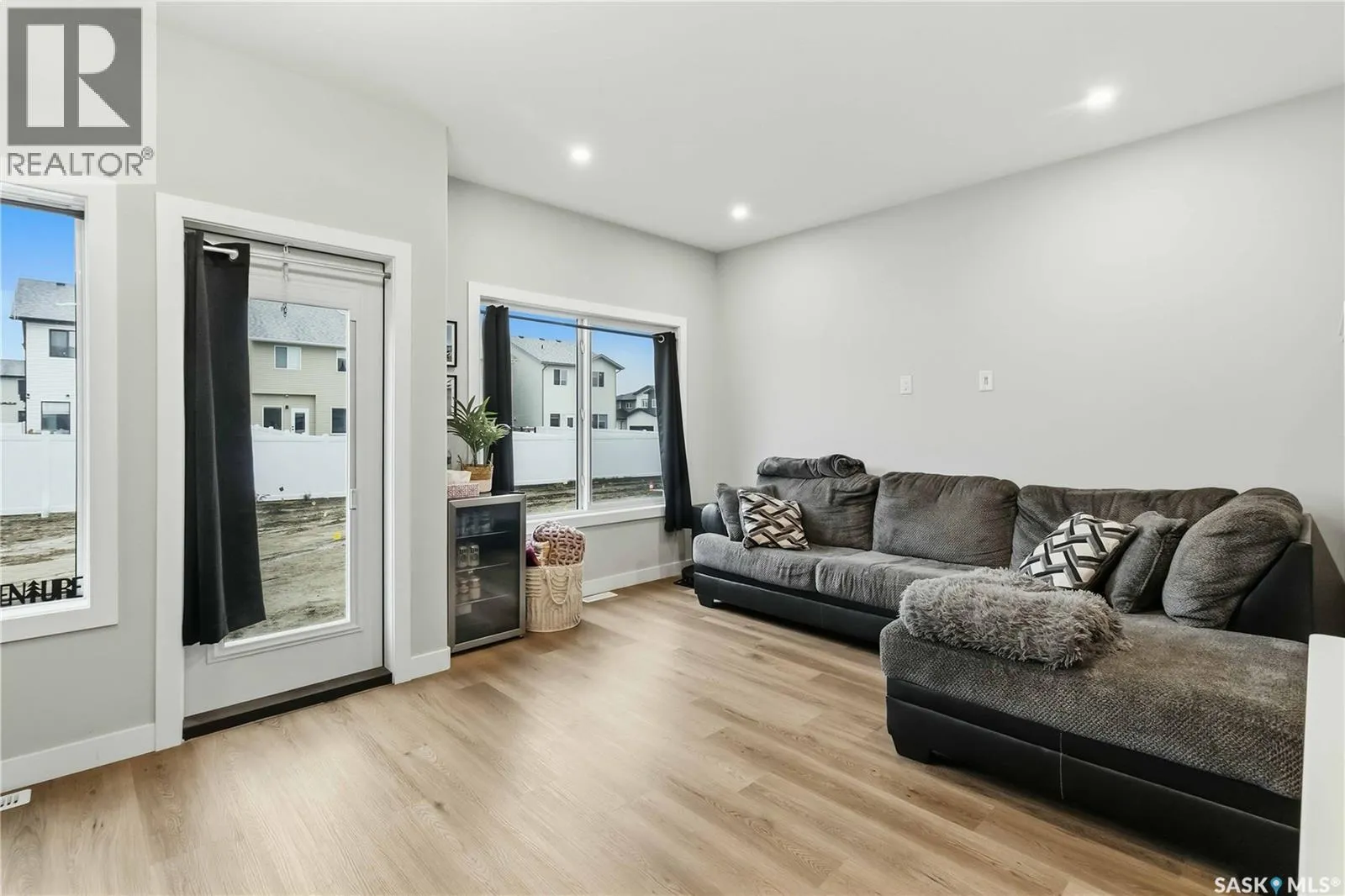 214 Antonini COURT