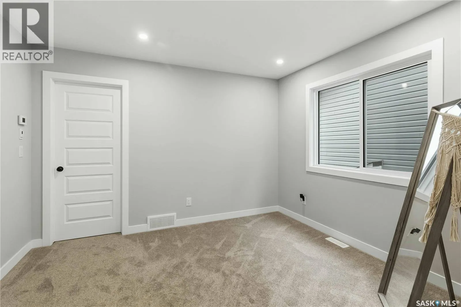 214 Antonini COURT