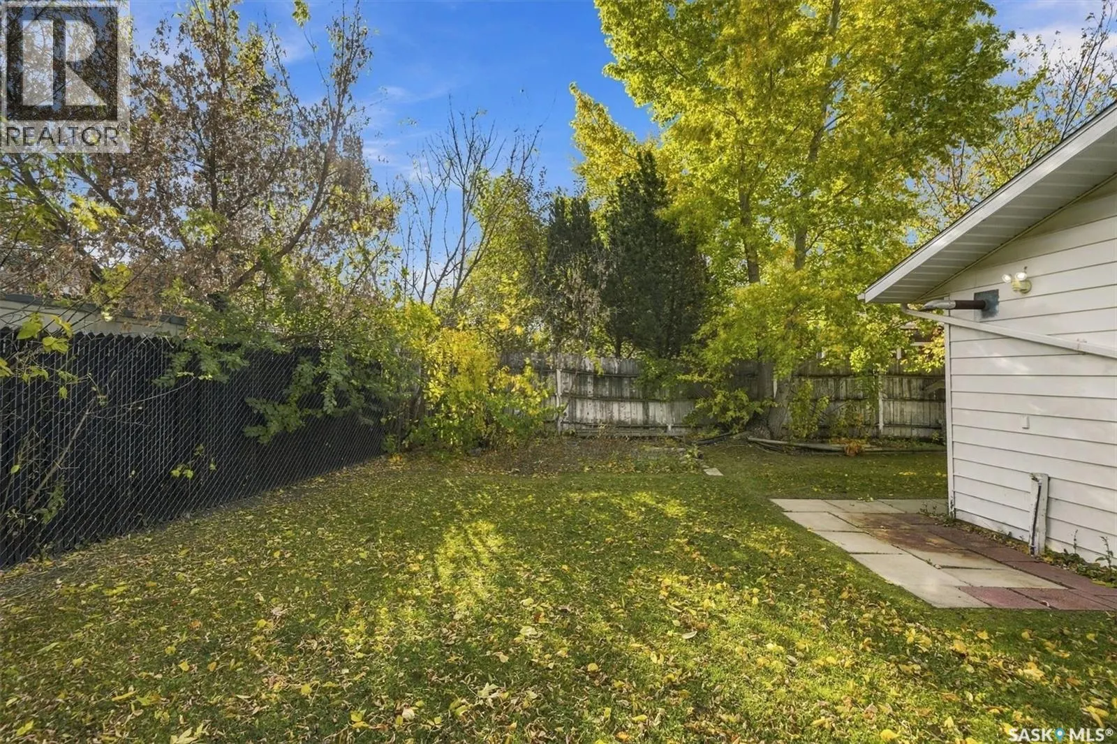 647 Redberry ROAD