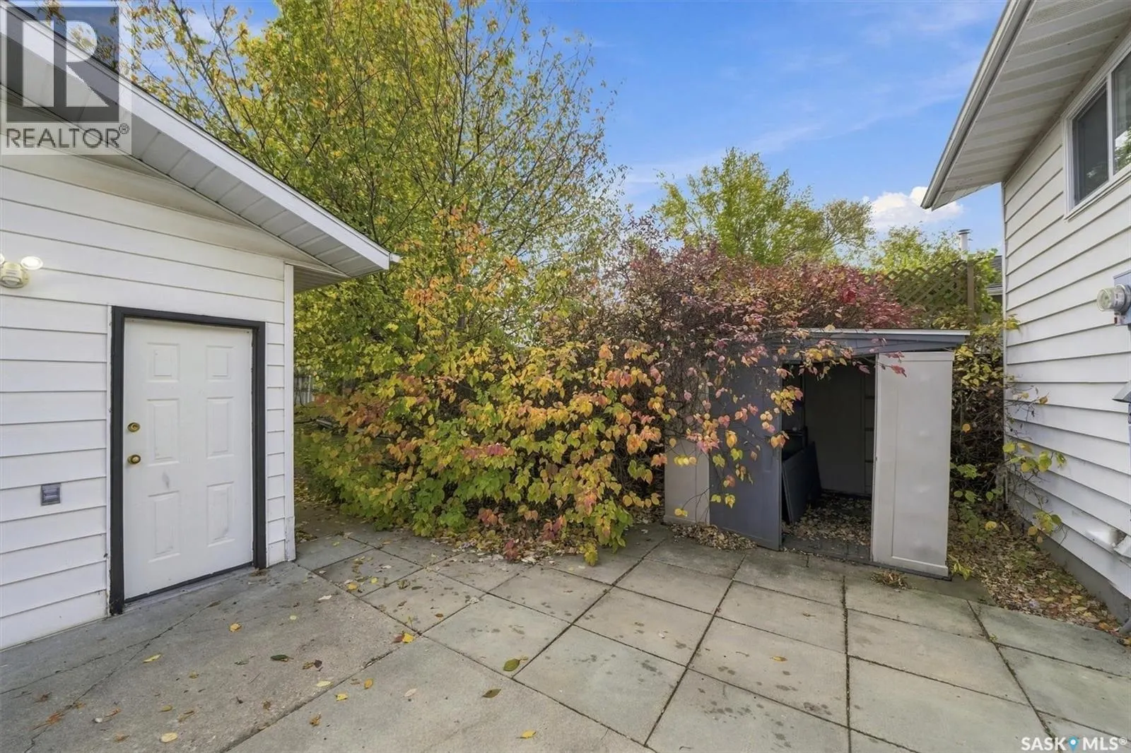 647 Redberry ROAD