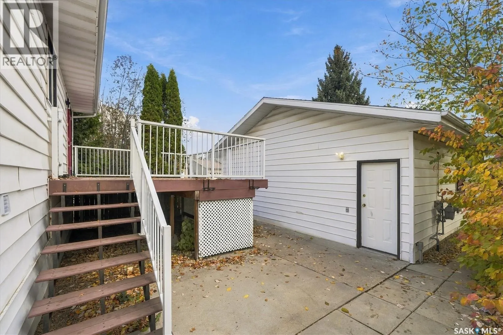 647 Redberry ROAD