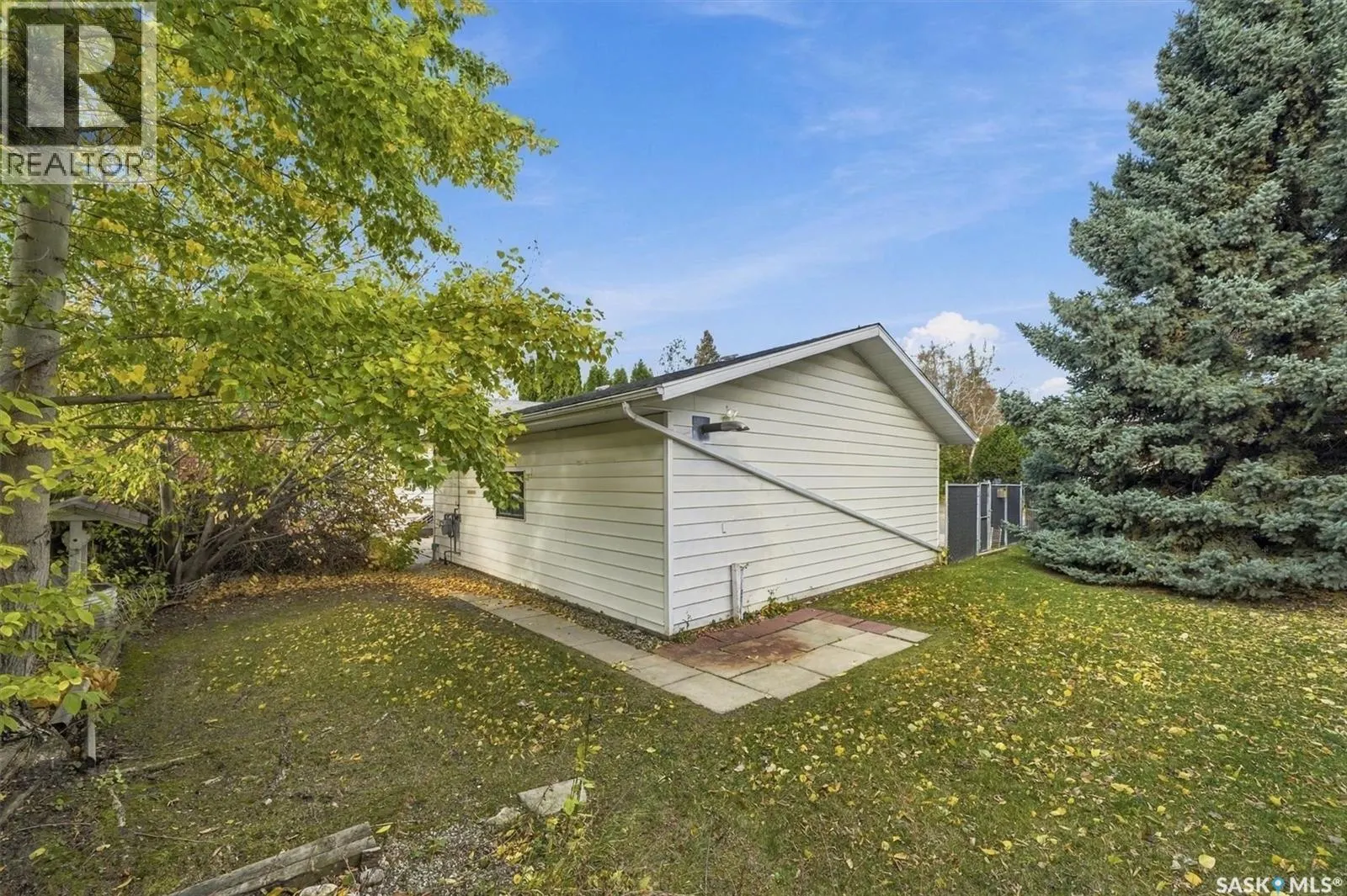 647 Redberry ROAD