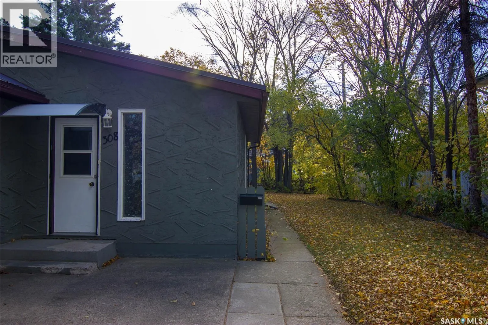 308 Hilliard STREET E