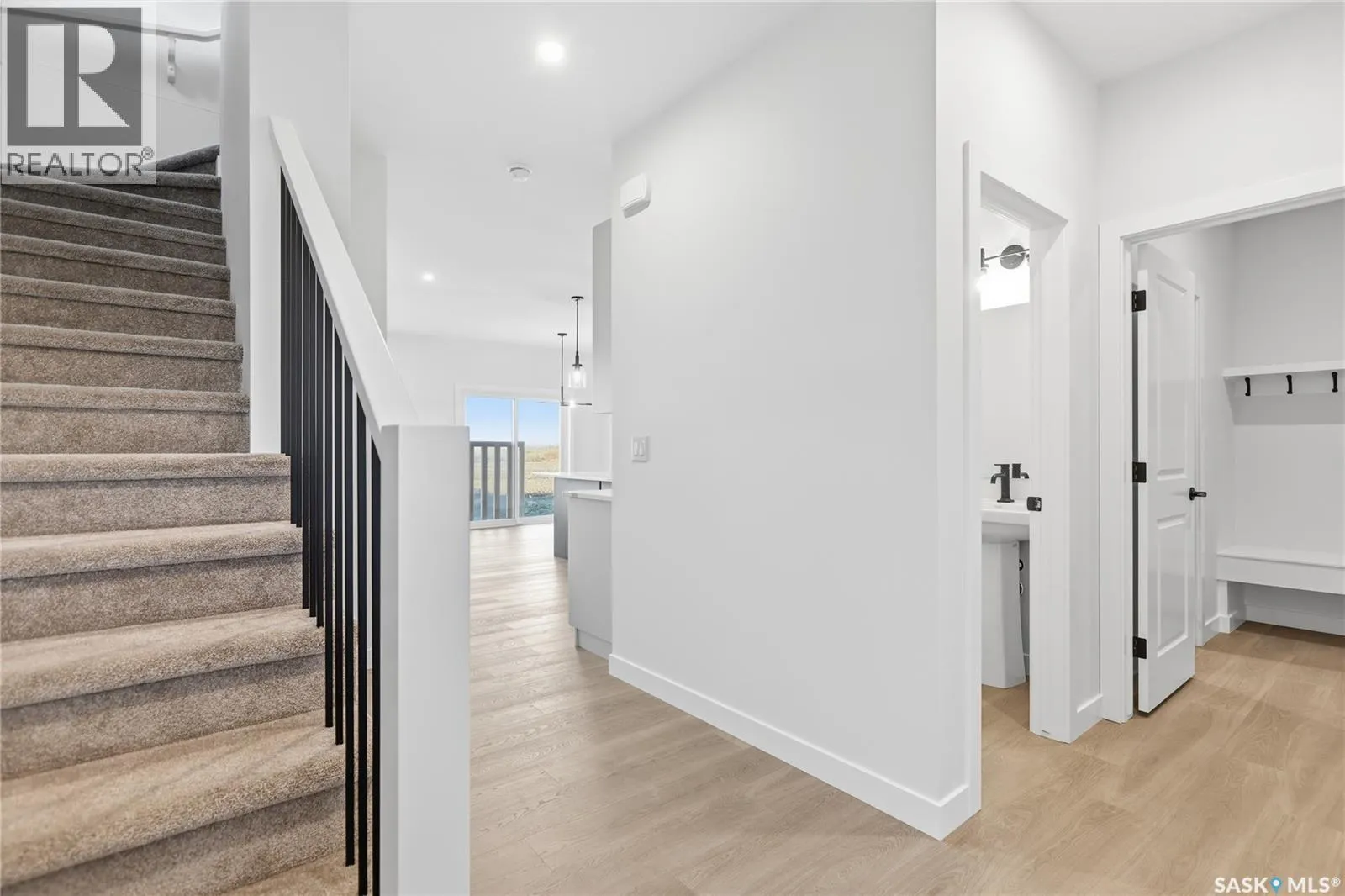 141 Emma CRESCENT