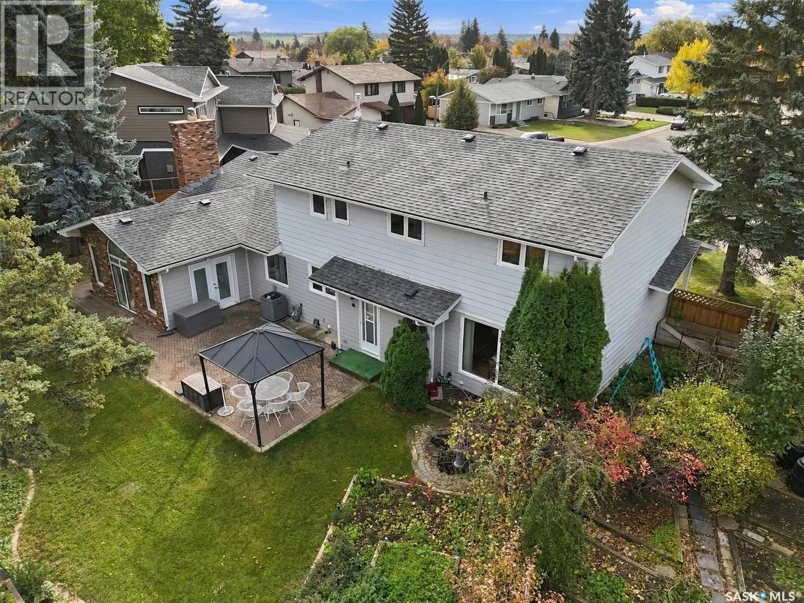 225 Clearwater COURT