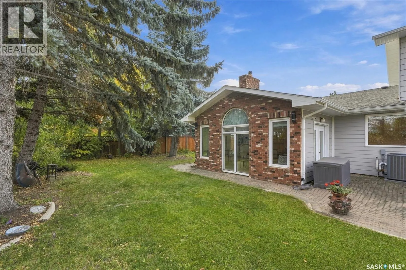 225 Clearwater COURT