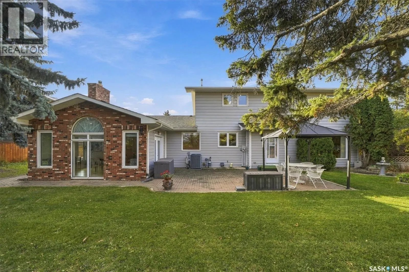 225 Clearwater COURT