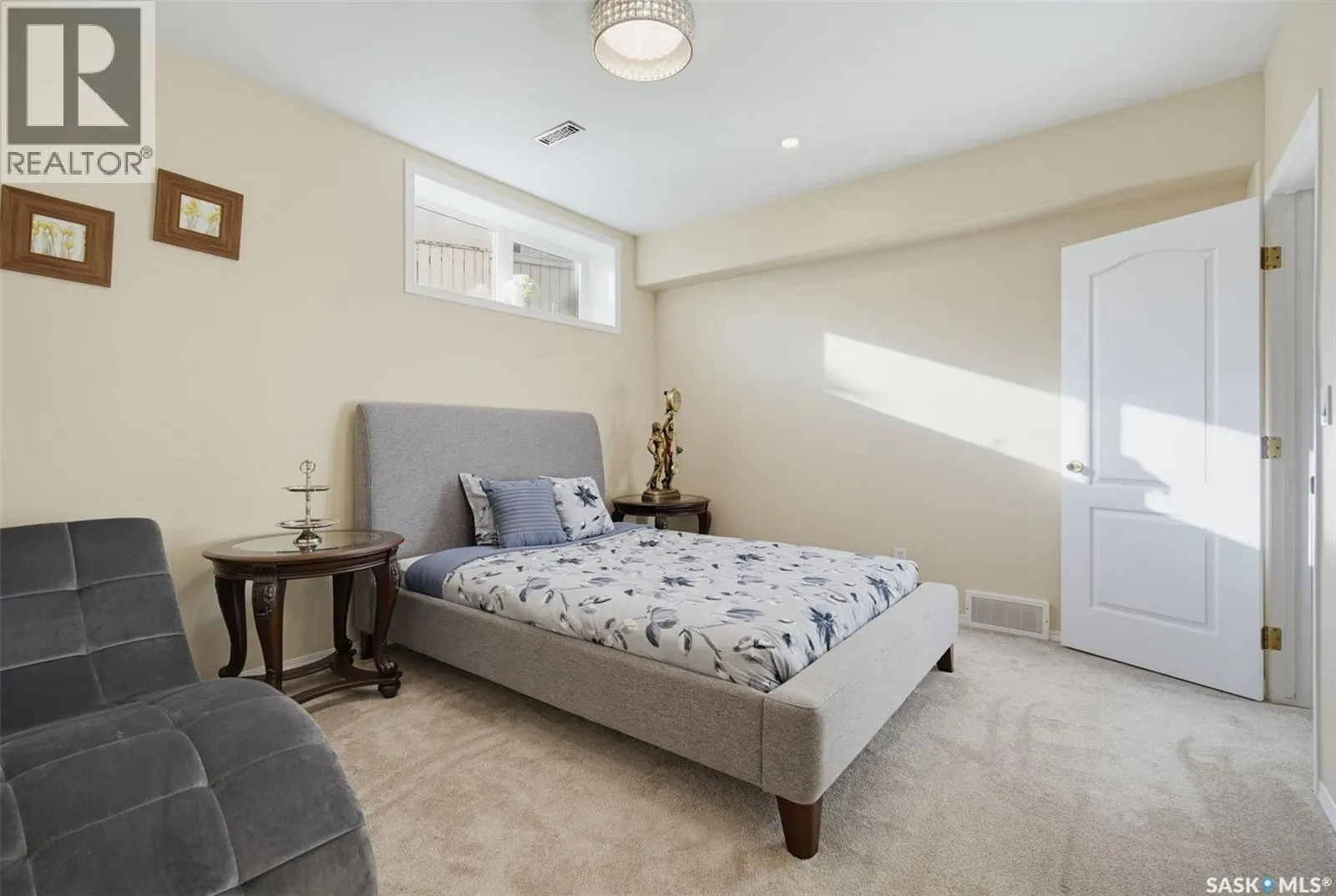 126 Woods COURT