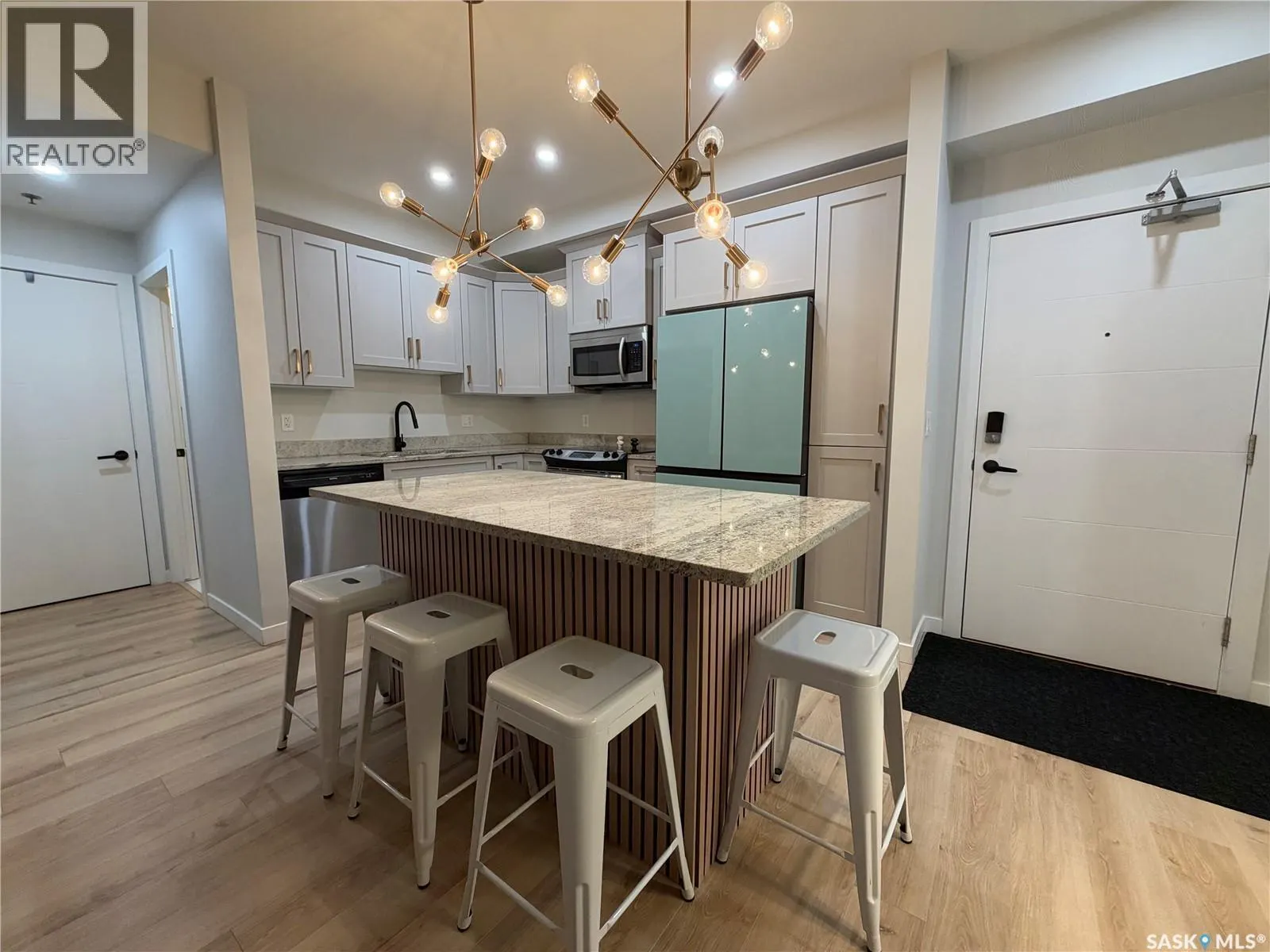 111 115 Willowgrove CRESCENT