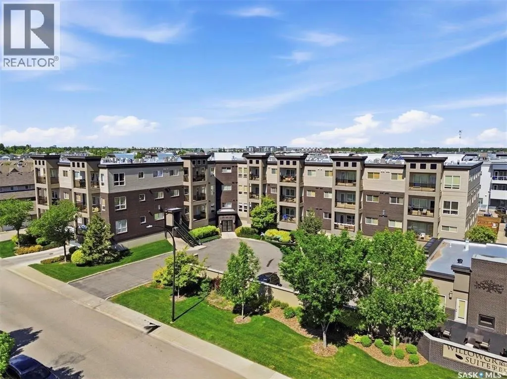 111 115 Willowgrove CRESCENT