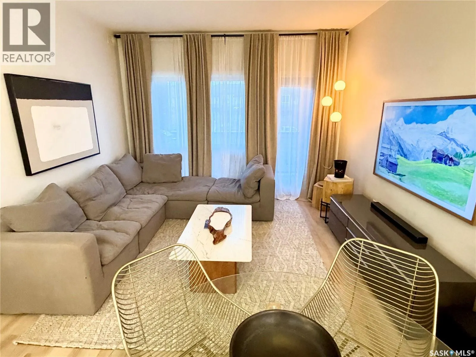 111 115 Willowgrove CRESCENT