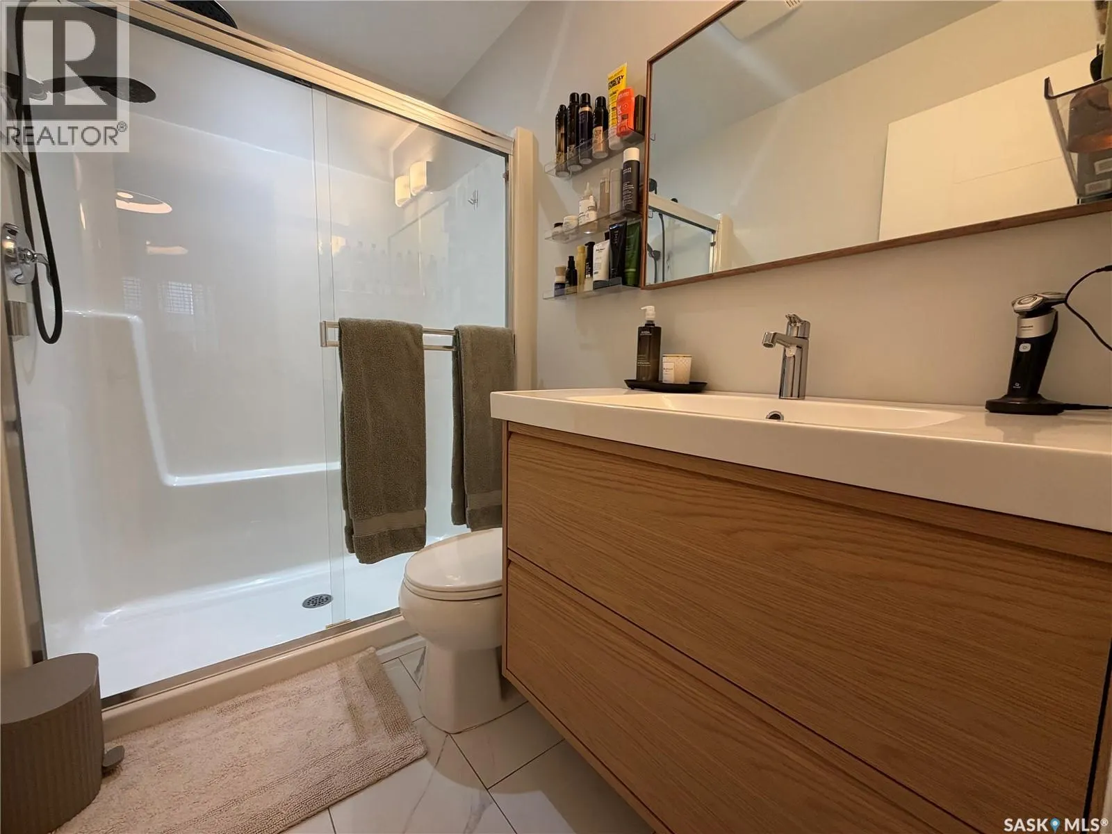 111 115 Willowgrove CRESCENT