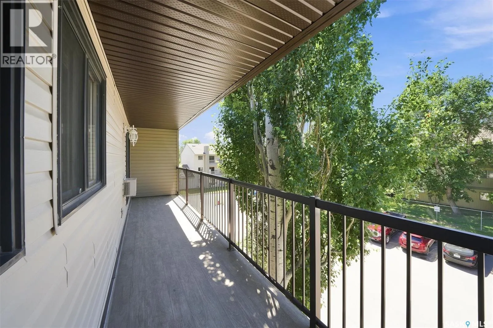 312B 4040 8th STREET E