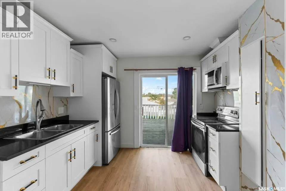 410 P AVENUE N