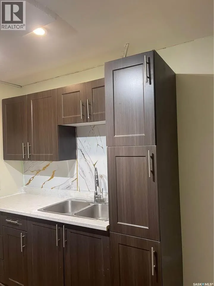 410 P AVENUE N