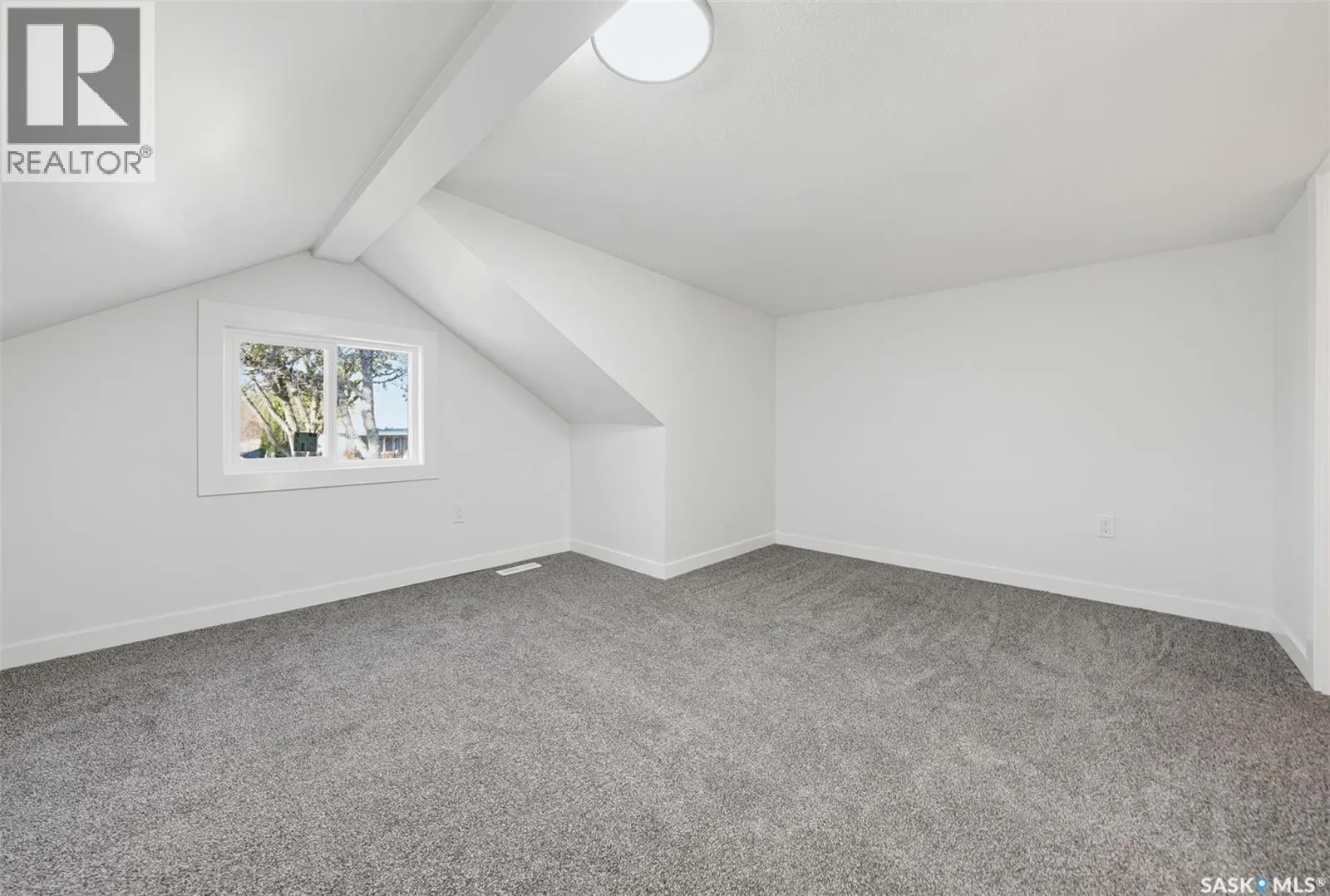 836 K AVENUE N