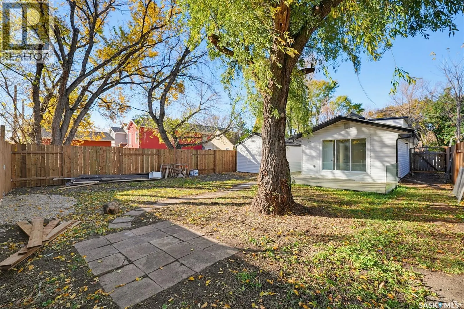 836 K AVENUE N