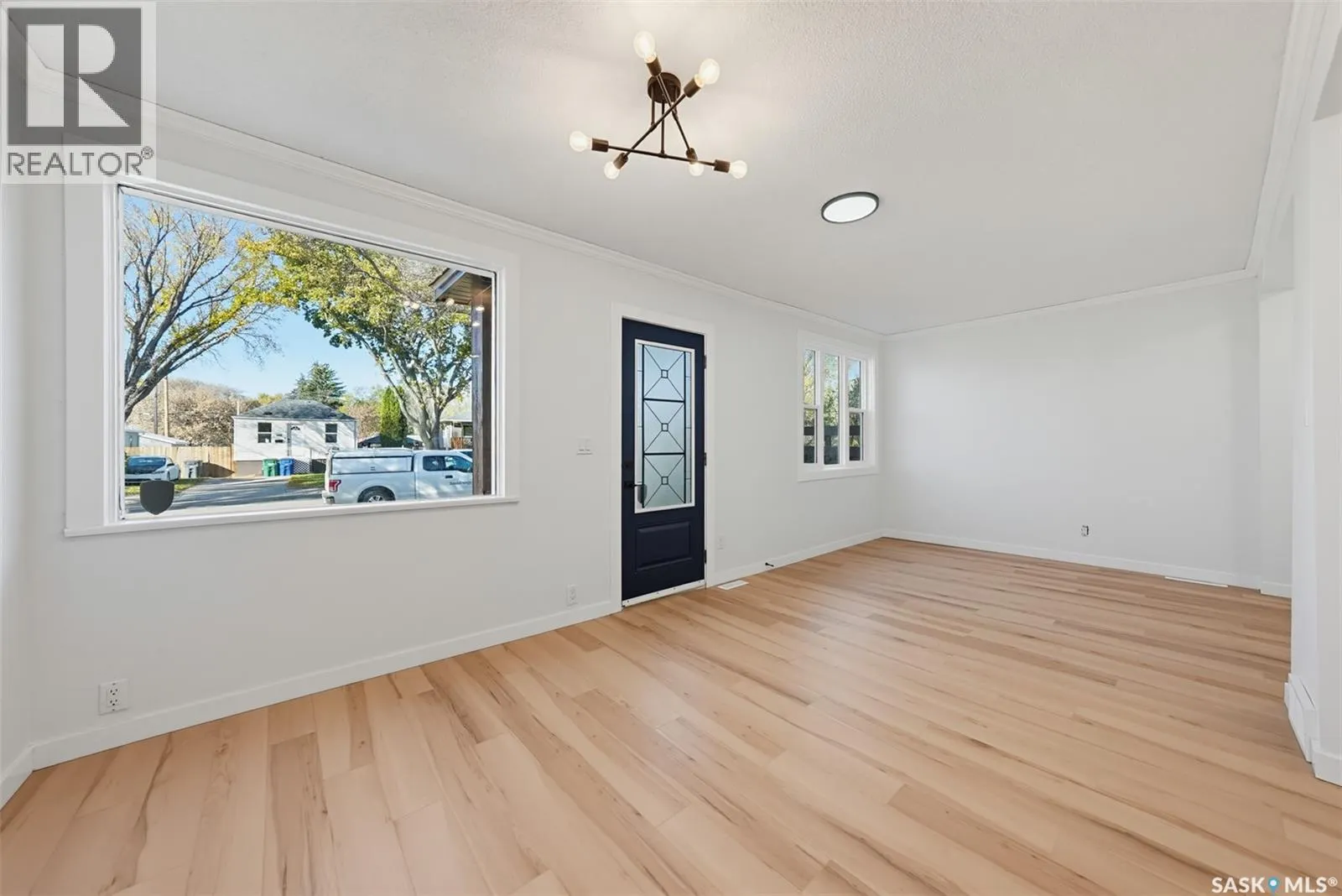 836 K AVENUE N