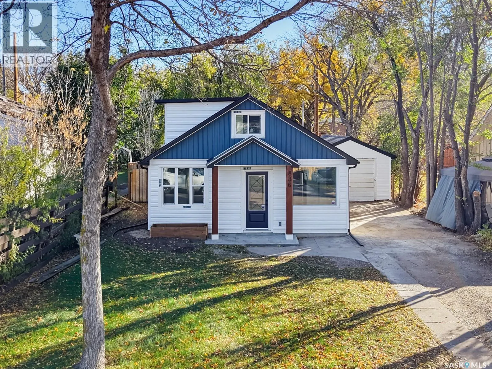 836 K AVENUE N