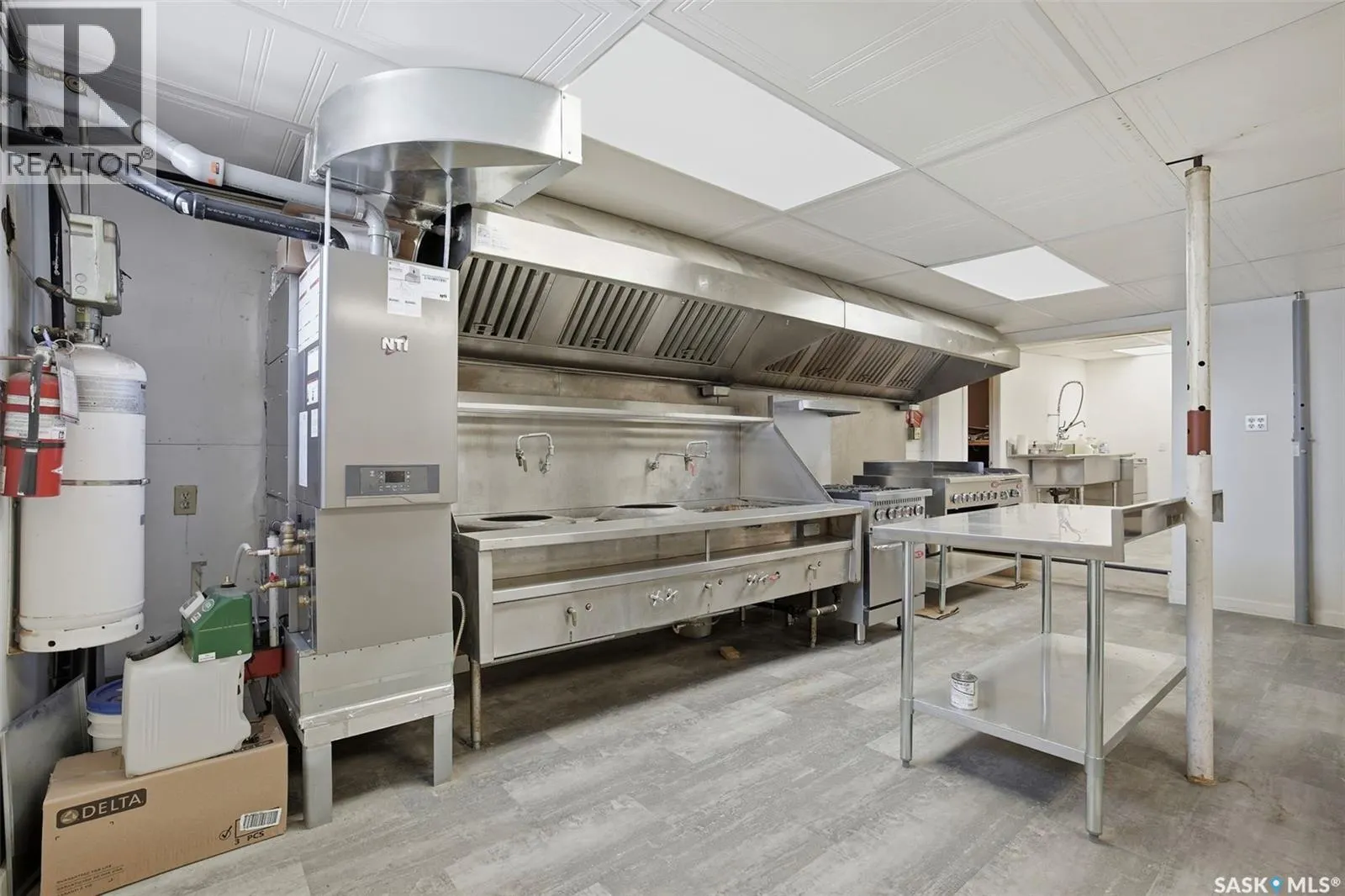 418 20th STREET W