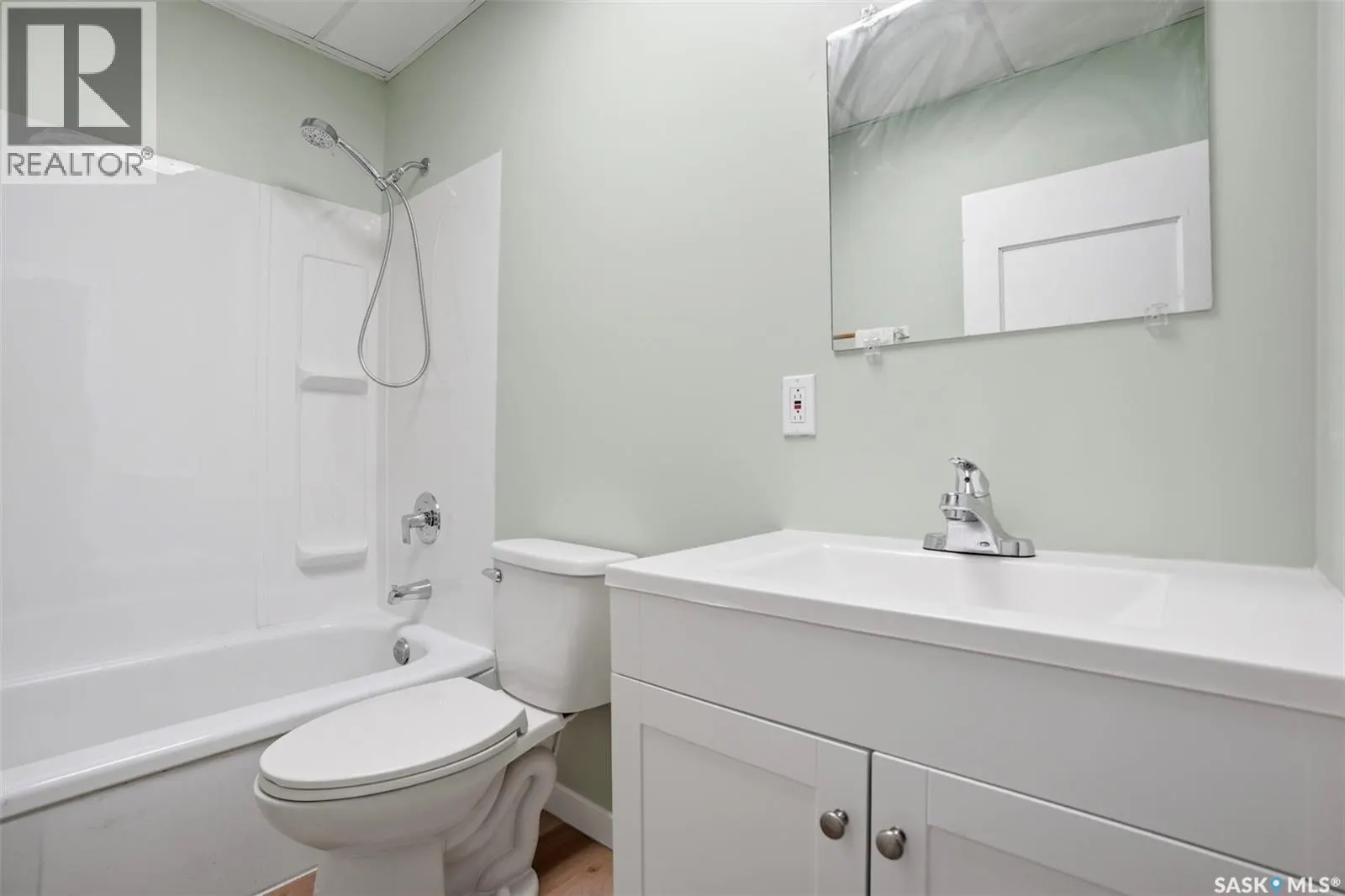 418 20th STREET W