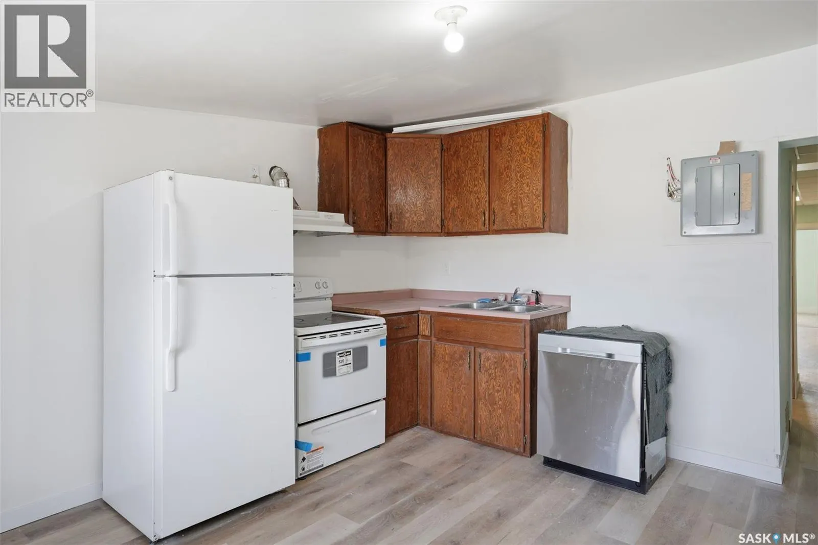 418 20th STREET W