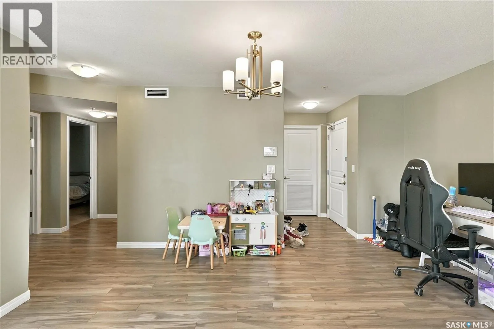 5105 110 Willis CRESCENT